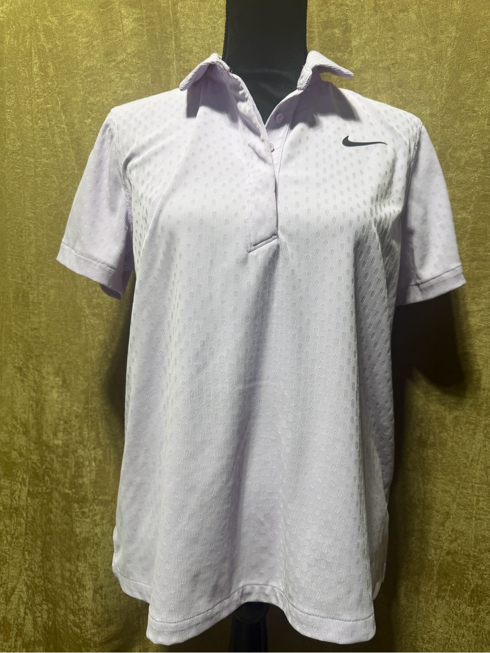 Nike Women’s Light Lavender Textured Design Button-Down Polo/L
